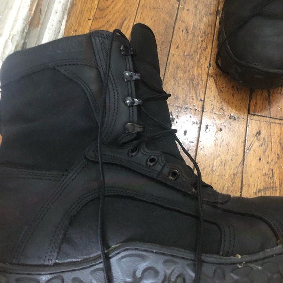 Mens work boots sold out - Picture 3 of 6